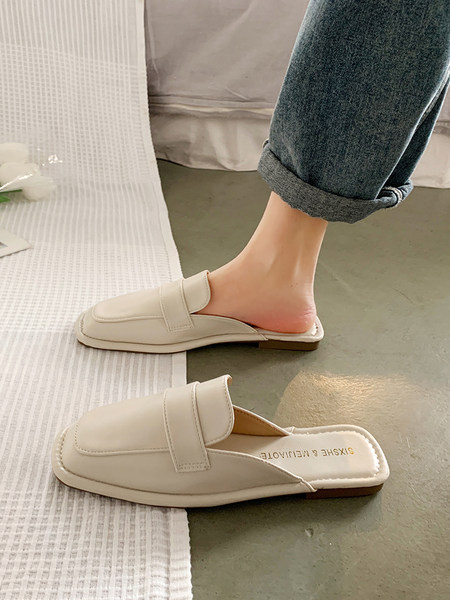 Model nou de papuci de dama inchisi din piele ecologica in trei culori