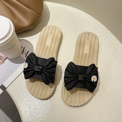 Γυναικείες παντόφλες casual από οικολογικό δέρμα με κορδέλα και κέντημα