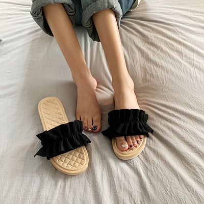 Model nou de papuci cu talpa plate si bucle pentru femei