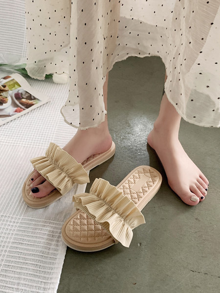 Model nou de papuci cu talpa plate si bucle pentru femei