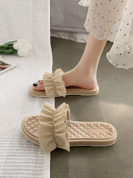 Model nou de papuci cu talpa plate si bucle pentru femei