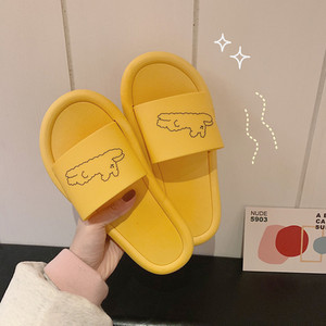 Papuci casual dama cu talpa plate si aplicatii diverse