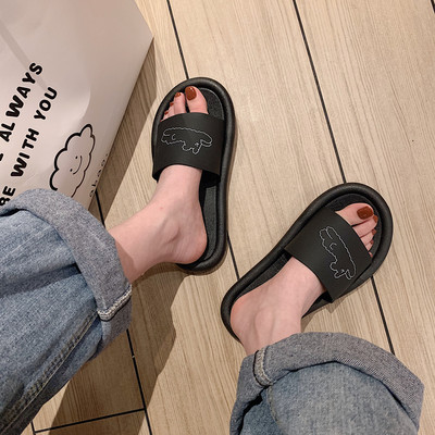 Papuci casual dama cu talpa plate si aplicatii diverse