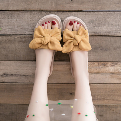 Παντόφλες casual με πλατφόρμα και διακόσμηση με υφασμάτινη κορδέλα