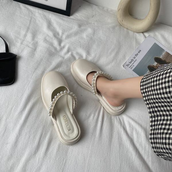 Papuci de dama din imitatie de piele cu perle in trei culori