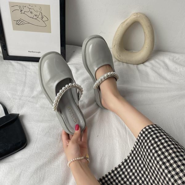 Papuci de dama din imitatie de piele cu perle in trei culori