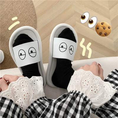 Άνετες γυναικείες παντόφλες σε διάφορα χρώματα με διαφορετικές εφαρμογές