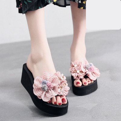 Papuci antiderapanti de dama decorati cu flori