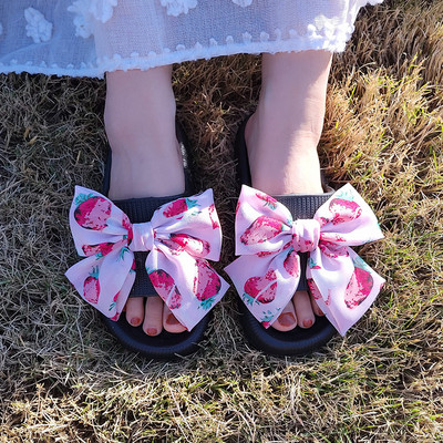 Παντόφλες casual με κορδέλα και επίπεδη σόλα