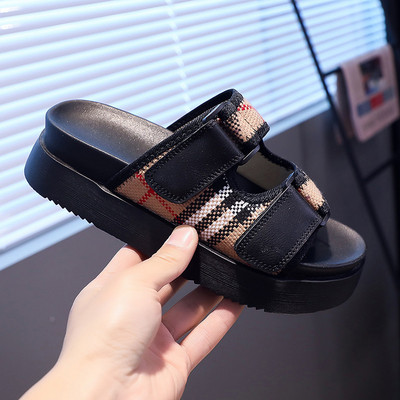 Casual παντόφλες με πλατφόρμα και velcro