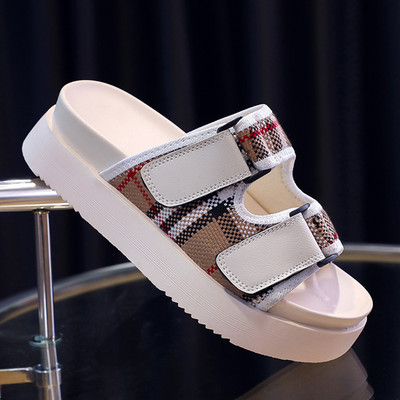 Casual παντόφλες με πλατφόρμα και velcro