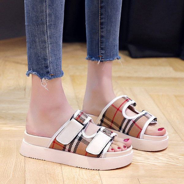 Casual παντόφλες με πλατφόρμα και velcro