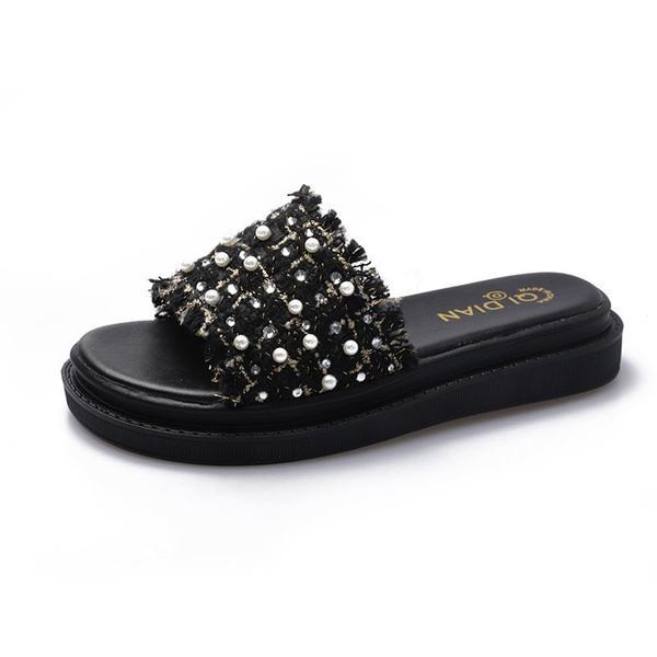 Papuci dama cu talpa inalta perle si pietre decorative