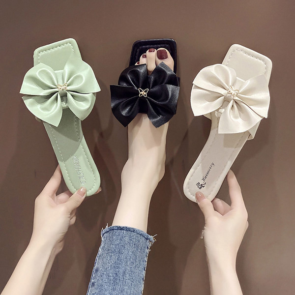 Papuci de dama moderni din piele cu panglica