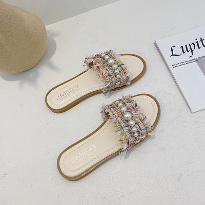 Jauns sieviešu čību modelis ar pērlēm un plakanu zoli