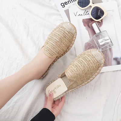 Papuci de dama inchisi cu talpa plata