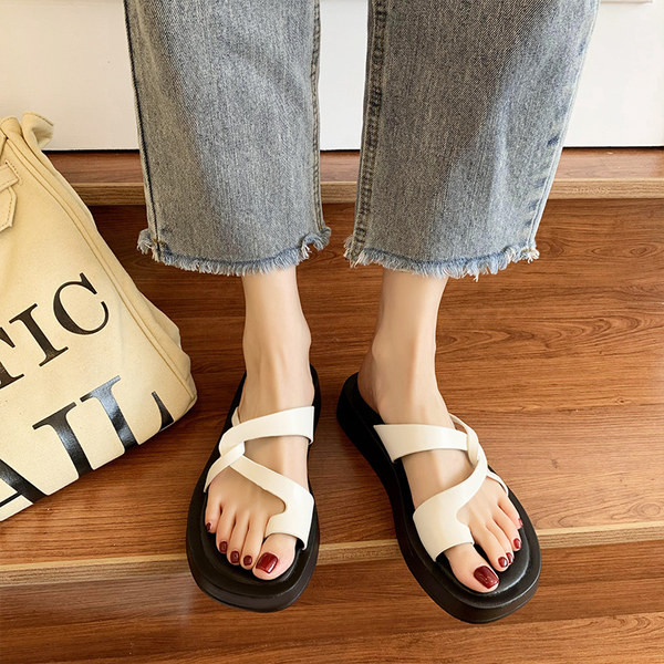 Papuci casual intre degete cu platforma de 3 cm