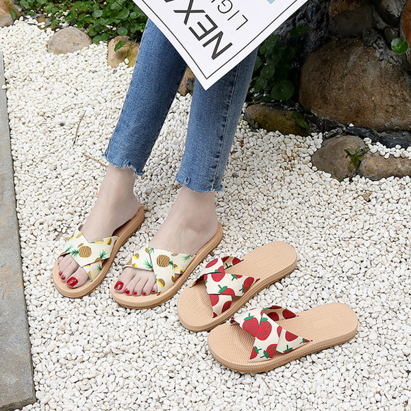 Nou model de papuci de vara cu bretele incrucisate din material textil