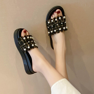 Papuci casual de dama decorati cu perle