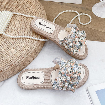 Papuci de dama actuali cu perle