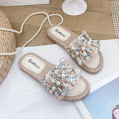 Papuci de dama actuali cu perle