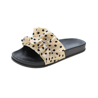 Model nou de papuci cu puncte pentru femei