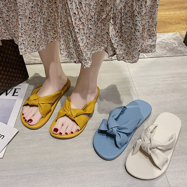 Papuci de dama din piele cu talpa plate