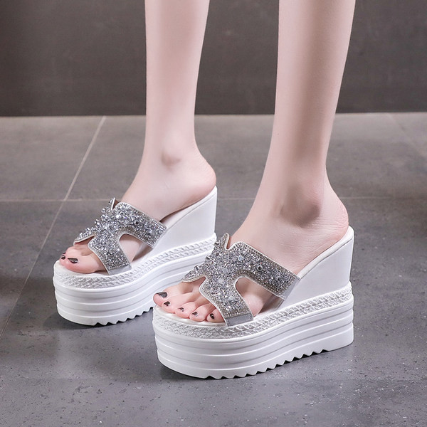 Papuci dama cu platforma inalta si pietre decorative