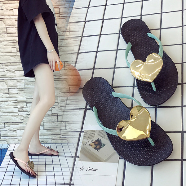 Papuci casual de damă între degetele de la picioare cu element de inimă 3D