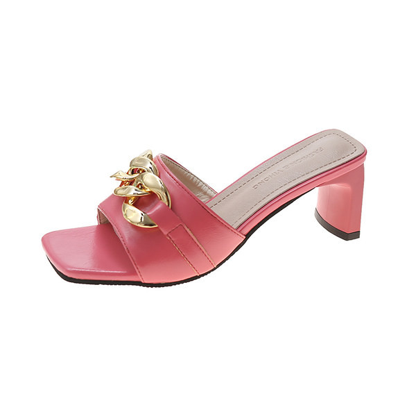 Papuci de dama din imitatie de piele cu decor metalic