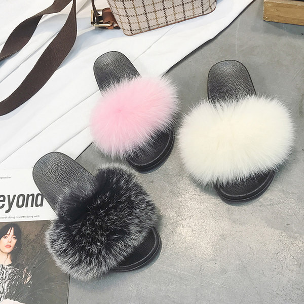 Model nou de papuci dama cu puf - in mai multe culori