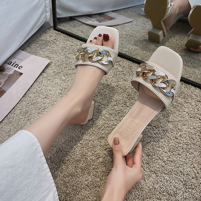 Papuci de damă din piele cu lanțuri metalice