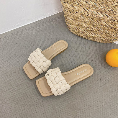 Papuci de dama moderni din piele cu talpa plate