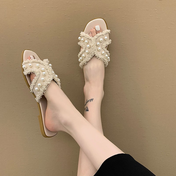 Model nou de papuci de dama cu perle