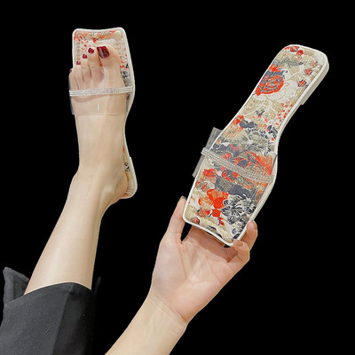 Γυναικείες παντόφλες με χρωματιστή σόλα - δύο μοντέλα