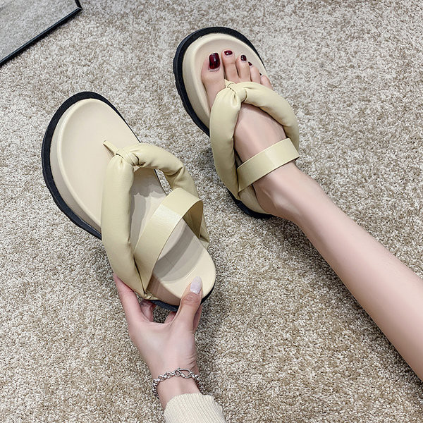 Papuci casual dama intre degete cu platforma