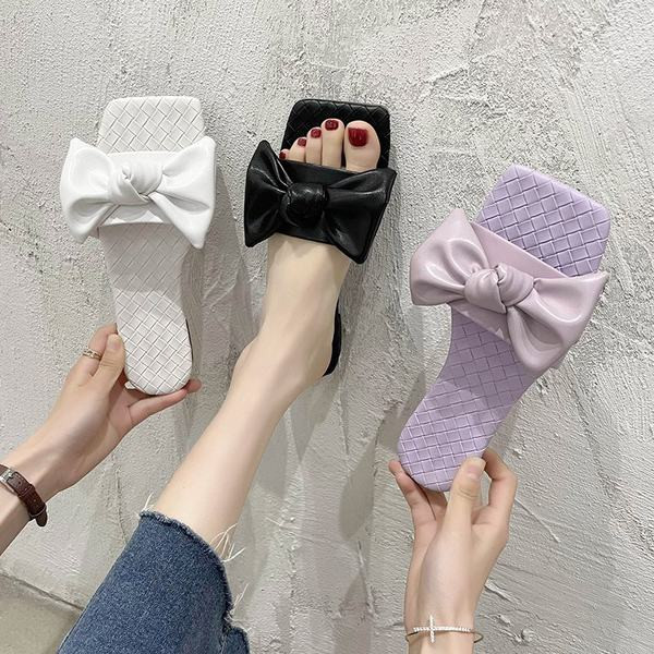 Papuci dama cu talpa plata si panglica