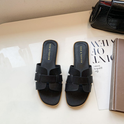 Model nou de papuci de dama cu talpa plata pentru vara