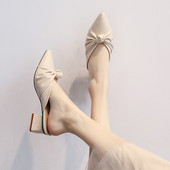 Model nou de papuci ascuțiți din imitație de piele cu toc