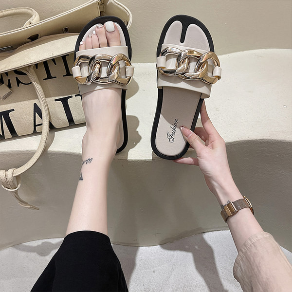 Papuci casual de dama cu decor metalic si talpa plata