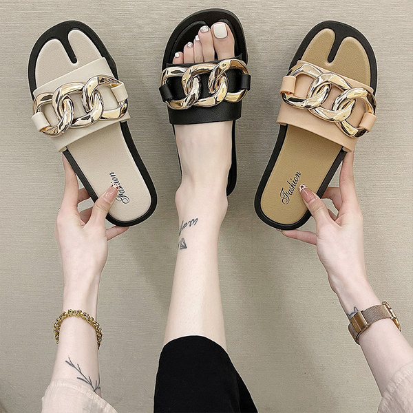 Papuci casual de dama cu decor metalic si talpa plata