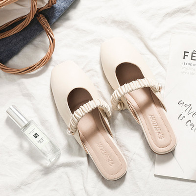 Jauna modeļa slēgtas čības ar ievilktu daļu un pērli