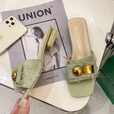 Model nou de papuci de dama cu decor metalic in trei culori