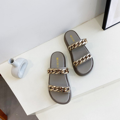 Casual γυναικείες παντόφλες με λουράκιακαι αλυσίδα σε διάφορα χρώματα