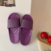 Papuci de dama matlasati cu talpa antiderapanta