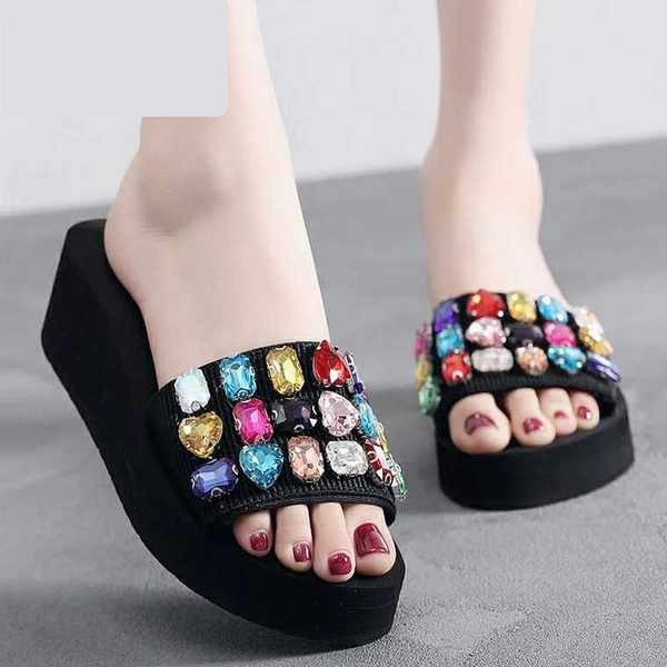 Papuci dama cu pietre decorative colorate