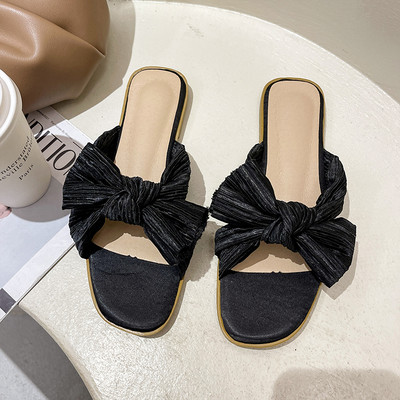 Jauna modeļa čības ar lentīti trīs krāsās