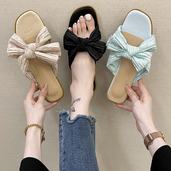 Jauna modeļa čības ar lentīti trīs krāsās