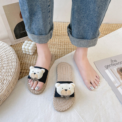 Model nou de papuci dama cu urs 3D