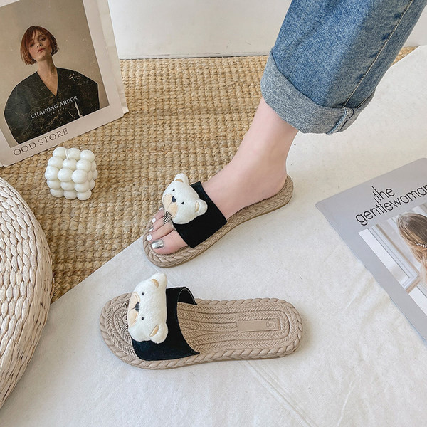 Model nou de papuci dama cu urs 3D